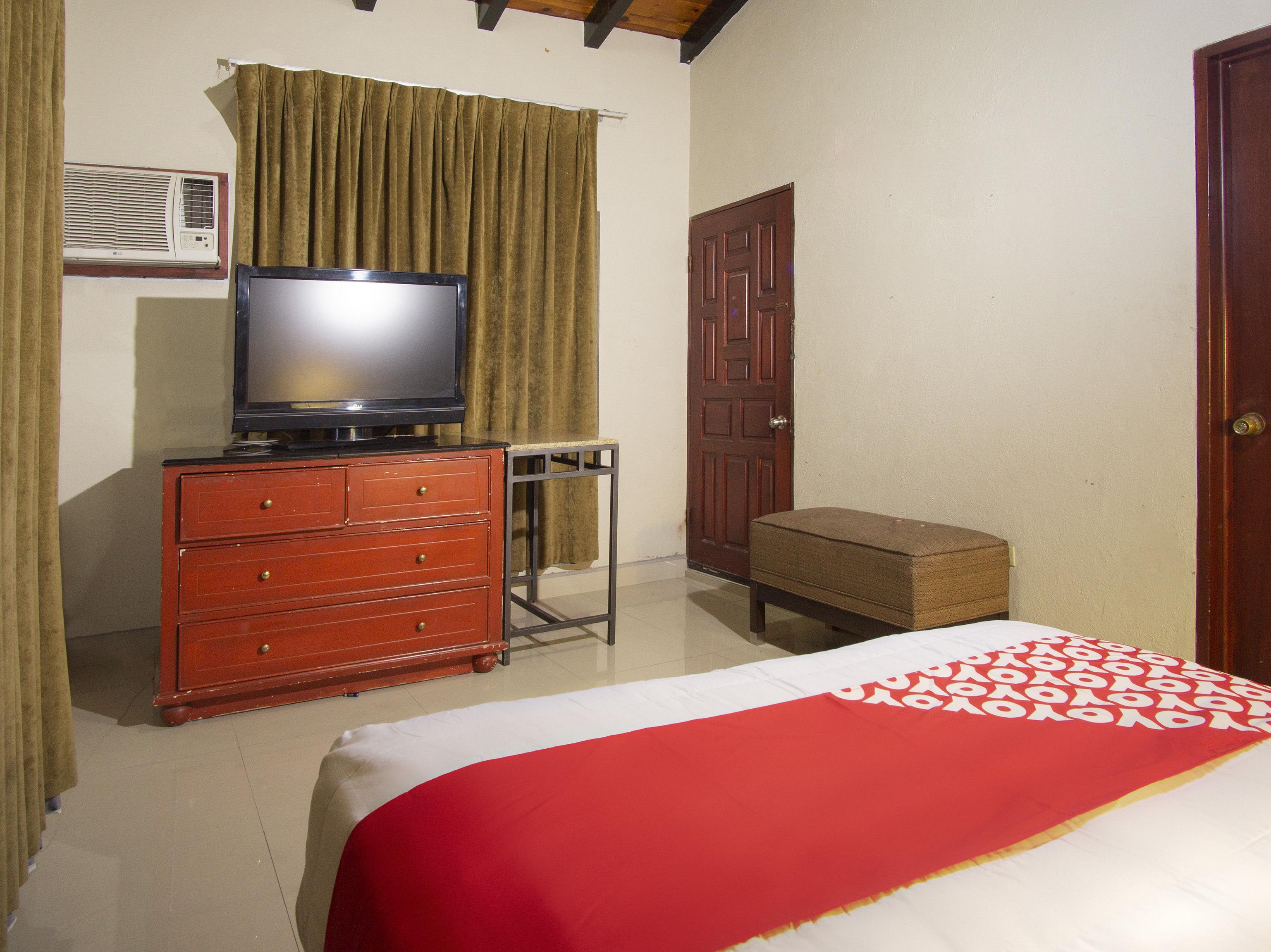 Oyo Hotel Hacienda Don Luis, ロサリト エクステリア 写真 A typical room at the hotel