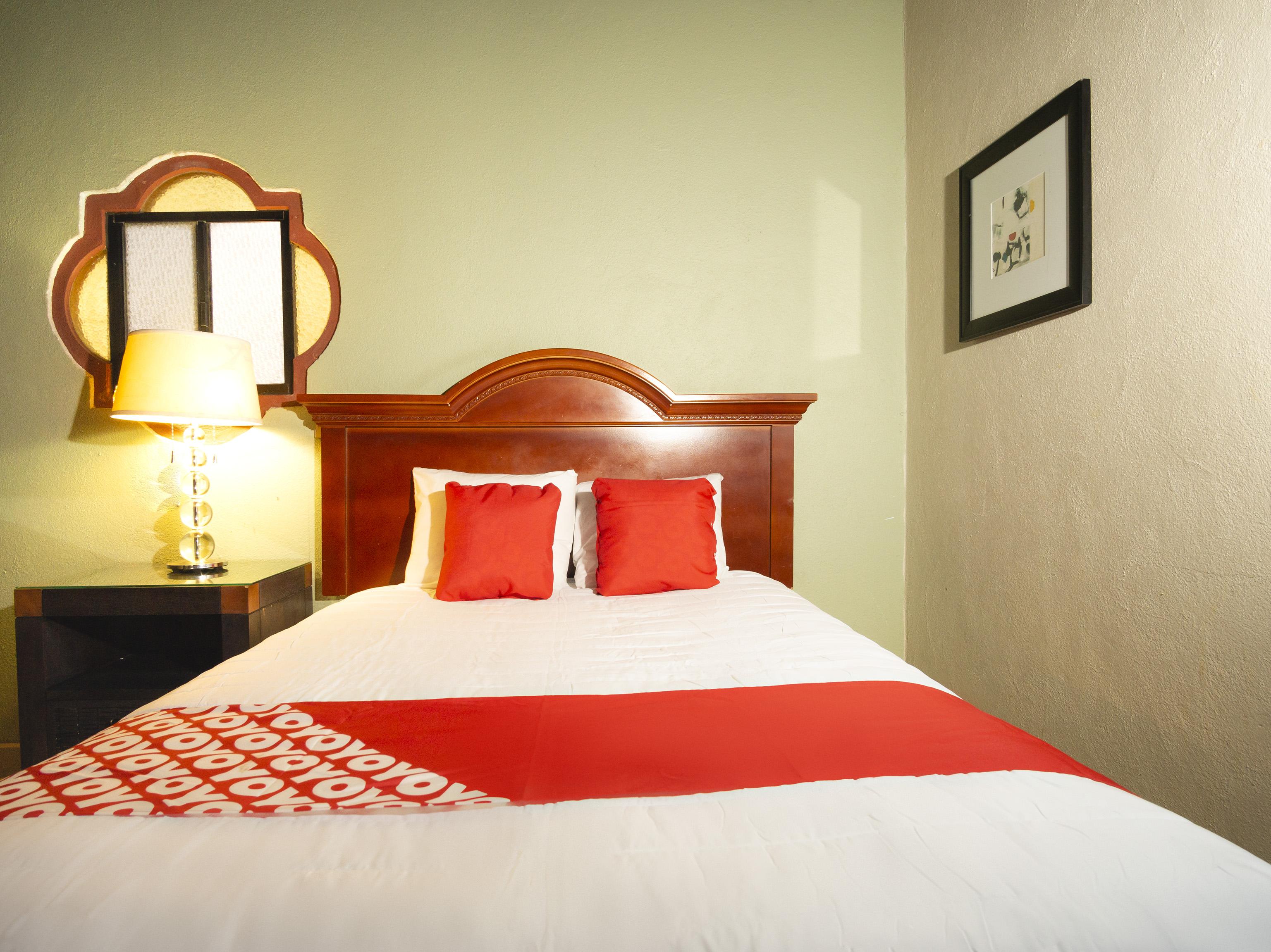 Oyo Hotel Hacienda Don Luis, ロサリト エクステリア 写真 A typical room at a hotel