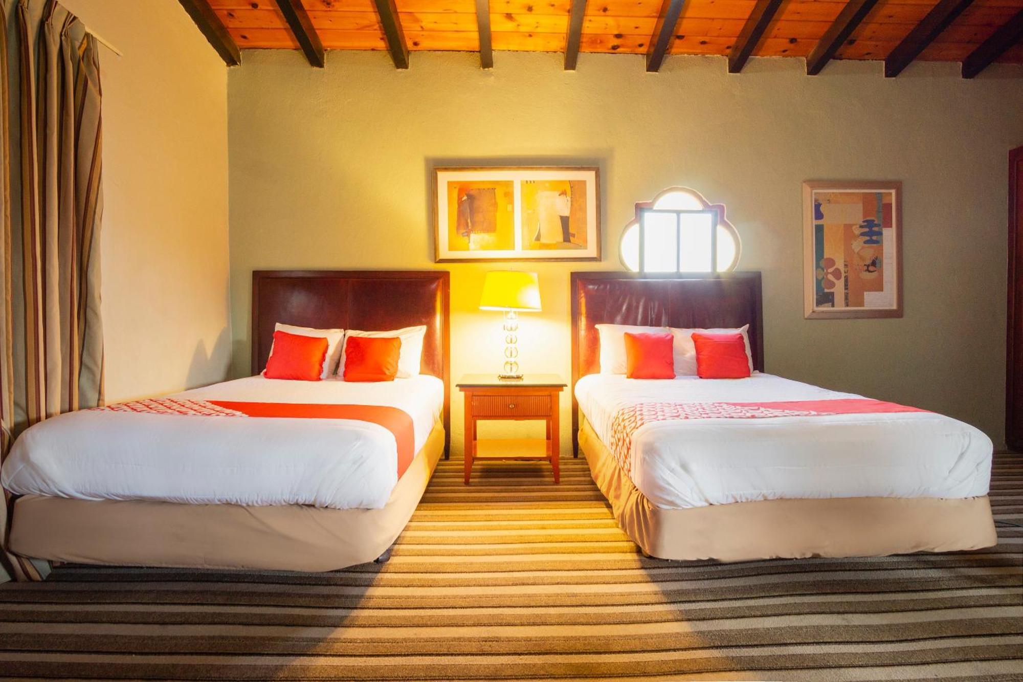 Oyo Hotel Hacienda Don Luis, ロサリト エクステリア 写真 A room at the hotel