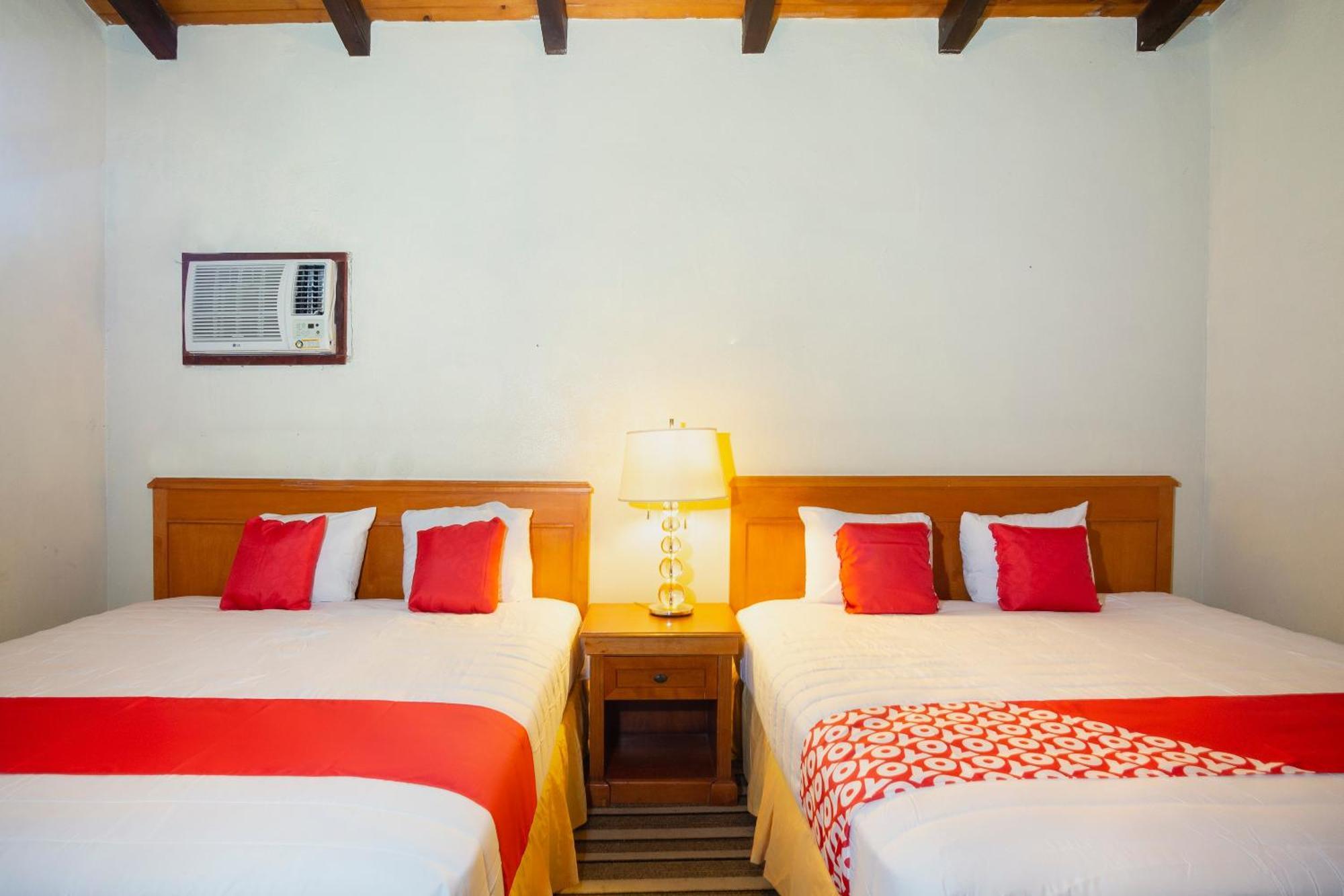 Oyo Hotel Hacienda Don Luis, ロサリト エクステリア 写真 A typical room at the hotel
